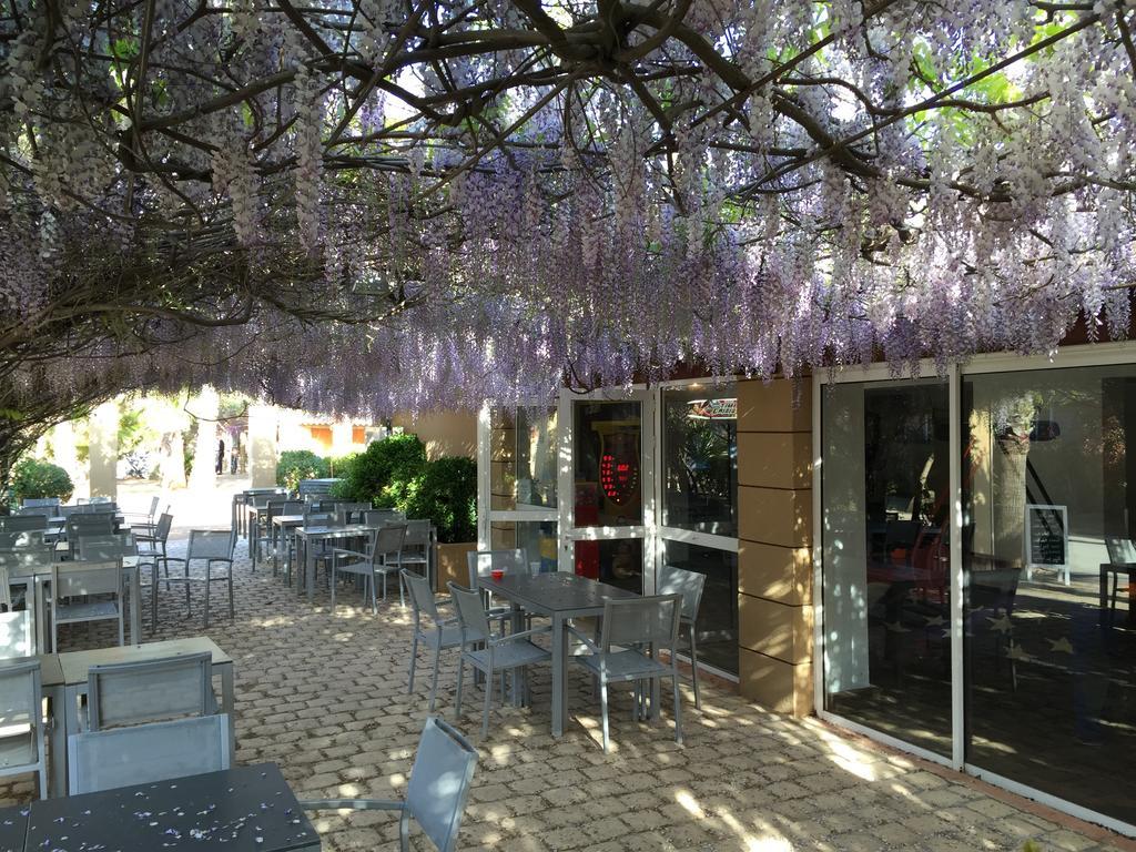 Mobil Home, Les Prairies De La Grimaud